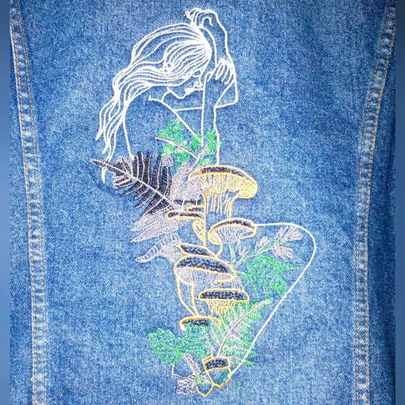 A collectors EmBrOdErY old style Levi's jacket - Picture 1 of 10